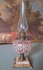 Staande olielamp roze glas met marmer voet, Ophalen