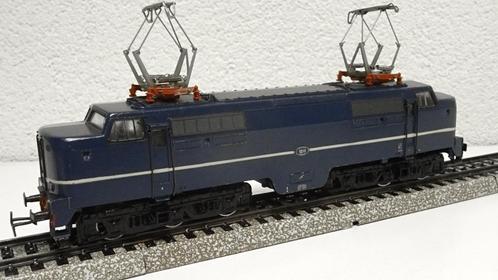 3051 Märklin NS elelektrische locomotief 1211, Hobby en Vrije tijd, Modeltreinen | H0, Gebruikt, Locomotief, Wisselstroom, Märklin