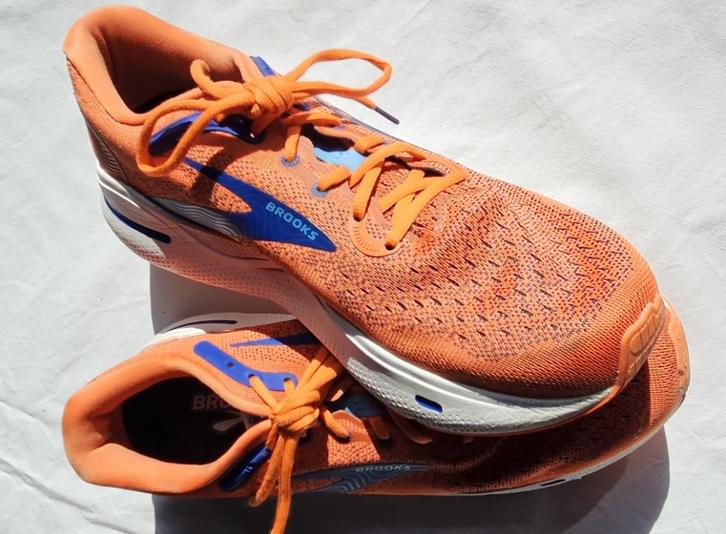 Brooks Ghost Max hardloopschoenen, Sport en Fitness, Loopsport en Atletiek, Zo goed als nieuw, Hardloopschoenen, Hardlopen, Overige merken