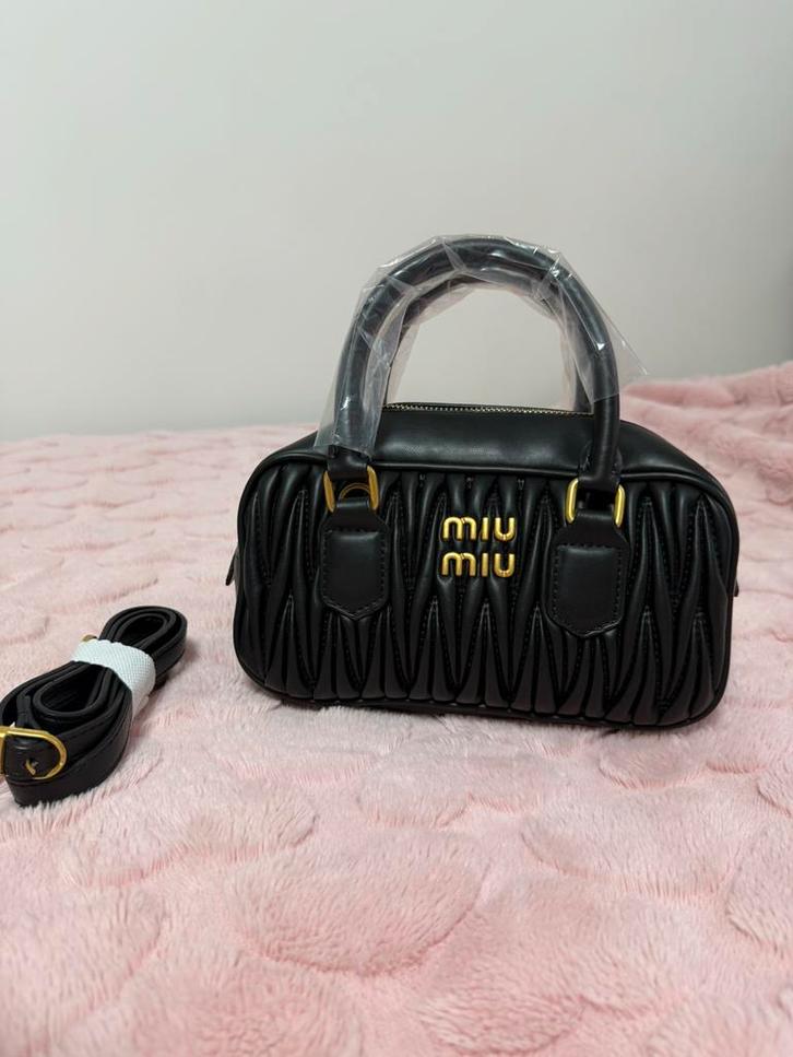 Miu Miu Arcade Bag, Sieraden, Tassen en Uiterlijk, Tassen | Damestassen, Nieuw, Schoudertasje, Zwart, Ophalen of Verzenden