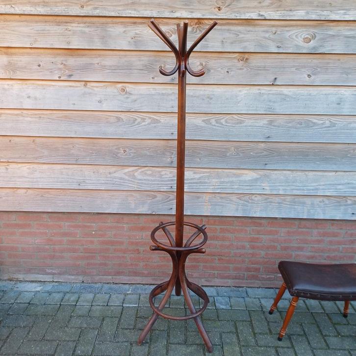 Houten staande kapstok ( thonet style ) OPKNAPPER !!, Huis en Inrichting, Woonaccessoires | Kapstokken, Gebruikt, Wandkapstok