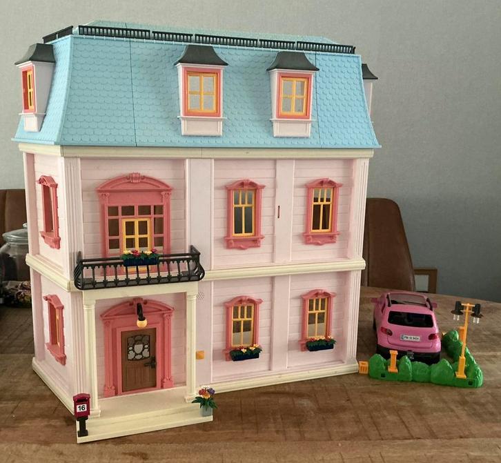 Playmobil huis 5303, Kinderen en Baby's, Speelgoed | Playmobil, Zo goed als nieuw, Ophalen of Verzenden