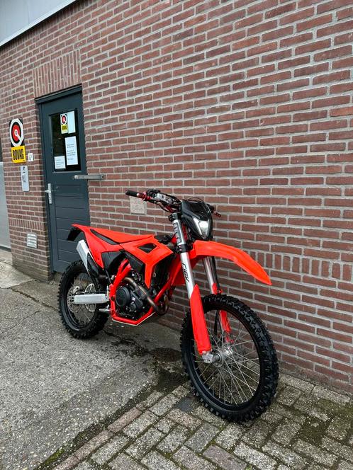 Prachtige Beta rr 125 2023 zgan, Fietsen en Brommers, Brommers | Crossbrommers, Gebruikt, Overige merken, Ophalen of Verzenden