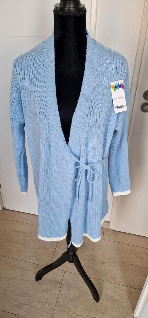 26)Te koop nieuwe set vest en broek 1maat ongv.46/48, Kleding | Dames, Grote Maten, Nieuw, Trui of Vest, Blauw, Ophalen of Verzenden