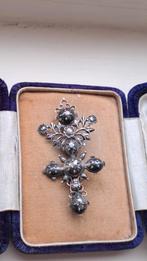 VLAAMS KRUIS 1780- 1830 BROCHE OOK ALS HANGER TE DRAGEN, Verzenden, Overige materialen, Broche