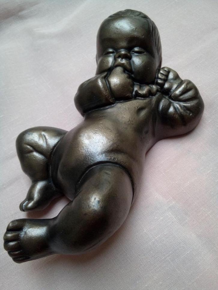 Baby-Beeldje <> KRAAMCADEAU <> Parastone in Bronskleur 20 cm, Verzamelen, Beelden en Beeldjes, Zo goed als nieuw, Mens, Ophalen of Verzenden