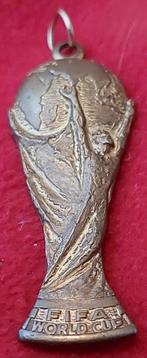 Fifa wordcup 90, Sieraden, Tassen en Uiterlijk, Kettinghangers, Ophalen of Verzenden, Zo goed als nieuw, Overige materialen