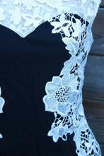 Jurk zwart/ ecru kant Paper Dolls mt uk14/EU42 Vaste prijs, Kleding | Dames, Jurken, Paperdolls, Zwart, Maat 42/44 (L), Ophalen of Verzenden