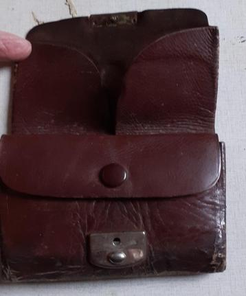 Heren portemonnee beschikbaar voor biedingen