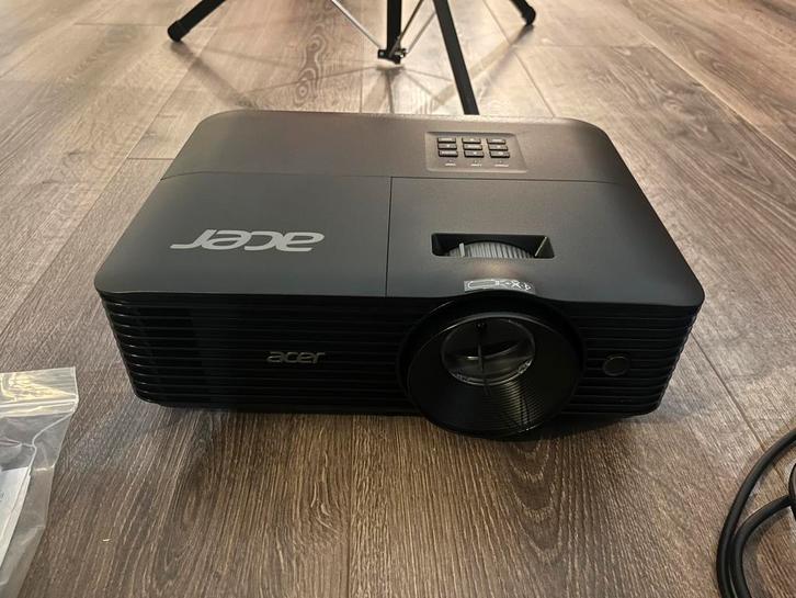 Acer DWX1842 Beamer met Oray projectiescherm, Audio, Tv en Foto, Beamers, Zo goed als nieuw, Full HD (1080), Ophalen