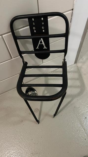 Pakkendrager beschikbaar voor biedingen