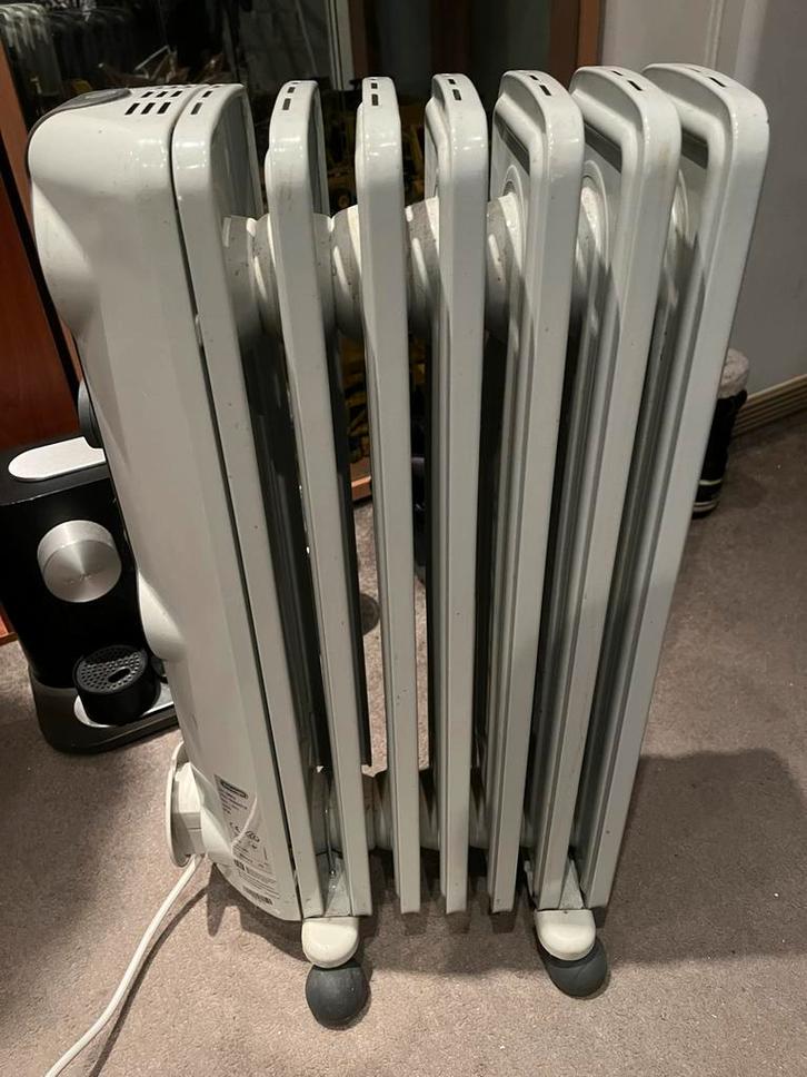 DeLonghi TRRS 0715 Mobiele Radiator - Zo Goed Als Nieuw, Huis en Inrichting, Kachels, Zo goed als nieuw, Vrijstaand, Kolomkachel