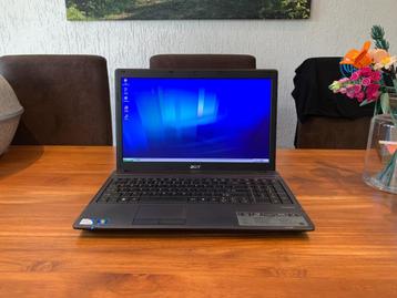 Nette 15.6 inch Acer Dual core Windows XP laptop. goede accu beschikbaar voor biedingen