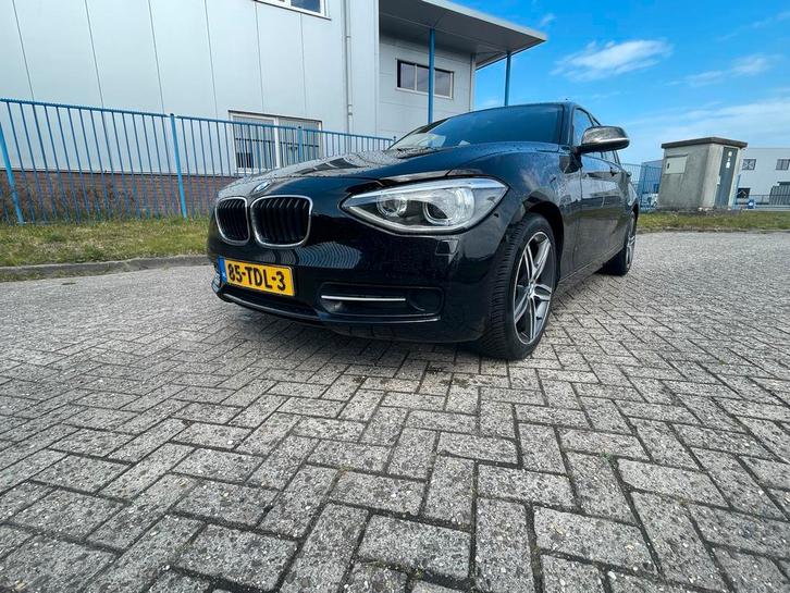 BMW 1-Serie 116I 100KW 5DR 2012 Zwart, Auto's, BMW, Particulier, 1-Serie, Benzine, B, Hatchback, Handgeschakeld, Origineel Nederlands