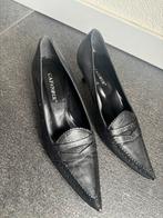 Vintage Y2K grijze lederen kitten heels, Kleding | Dames, Schoenen, Vintage, Pumps, Vintage, Vintage