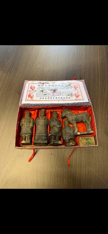 Terracotta Leger Set in Originele Doos , brocant beschikbaar voor biedingen