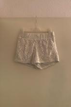 Witte korte broek van de Zeeman. Maat S, Kleding | Dames, Broeken en Pantalons, Kort, Zeeman, Wit, Ophalen of Verzenden