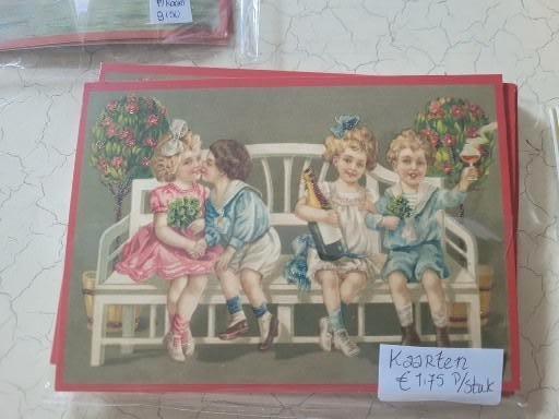 Nieuwe romantische kaart kinderen op bank p/st 1.75