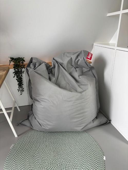 Originele Fatboy zitzak – grijs – groot & comfortabel, Huis en Inrichting, Zitzakken, Zo goed als nieuw, Zitzak, Grijs, Ophalen