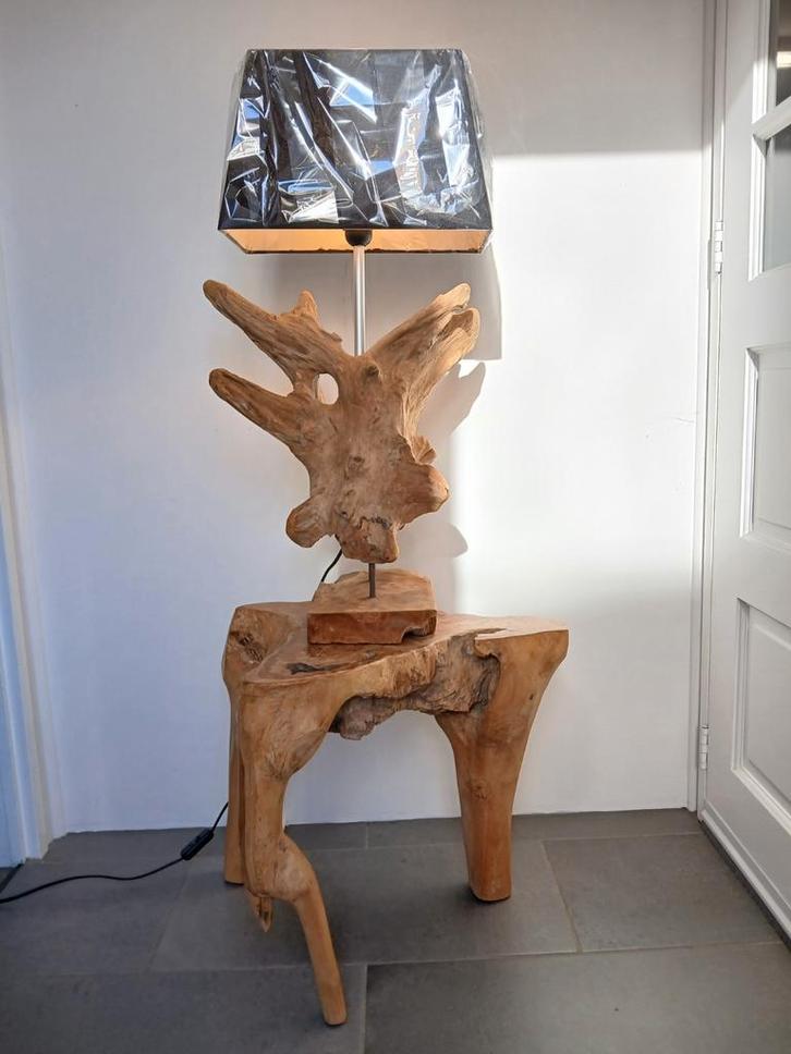 Landelijke tafellamp van boomstronk, Huis en Inrichting, Lampen | Vloerlampen, Nieuw, Minder dan 100 cm, Hout, Ophalen of Verzenden