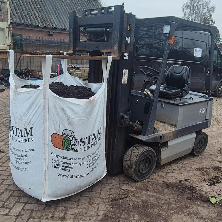 Granulaat, zand, tuinaarde, bemeste tuinaarde en compost, Tuin en Terras, Aarde en Mest, Tuinaarde, Ophalen of Verzenden