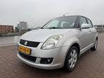 Suzuki Swift 1.3 Keyless-Go/Stoelverwarming/Airco/Nieuwe APK, Auto's, Voorwielaandrijving, Stof, Gebruikt, 400 kg