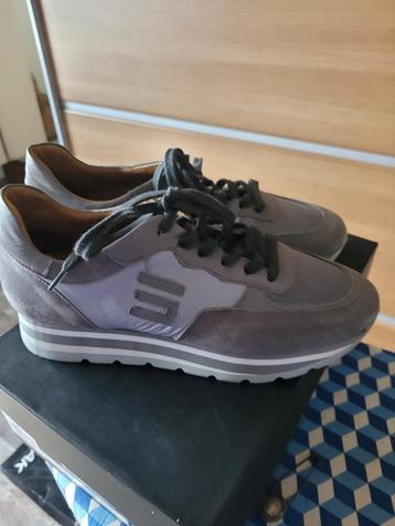 CINQUE,sneakers, leer,grijs,maat 42 beschikbaar voor biedingen