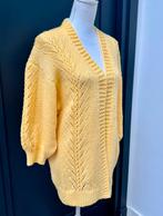 Hand gebreide wollen geel cardigan vest mt S - M, Ophalen of Verzenden, Zo goed als nieuw, Geel