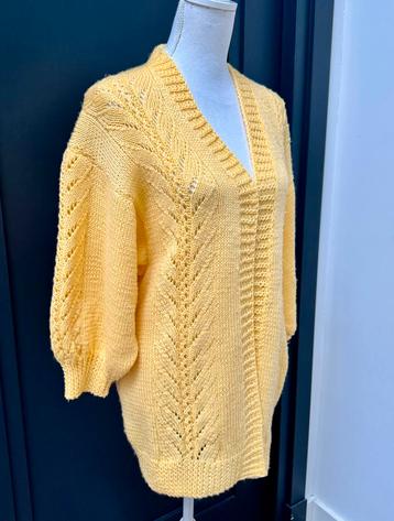 Hand gebreide wollen geel cardigan vest mt S - M beschikbaar voor biedingen