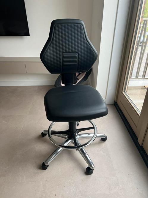 Hoge ergonomische werkplaatsstoel op wielen - Manutan, Huis en Inrichting, Bureaustoelen, Zo goed als nieuw, Bureaustoel, Zwart