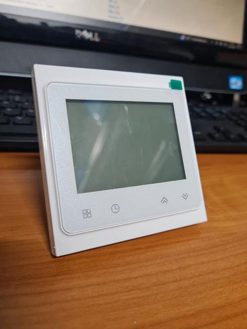 WIFI - Thermostaat Elektrische verwarming, Doe-het-zelf en Verbouw, Thermostaten, Zo goed als nieuw, Ophalen of Verzenden
