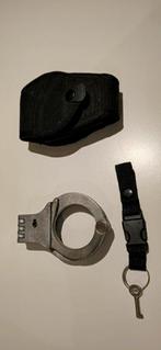 Originele Lips Handboeien met Houder en Sleutel, Verzamelen, Ophalen of Verzenden, Overige soorten, Nederland