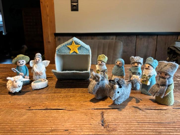 Nieuwe vilten kerststal, Diversen, Kerst, Nieuw, Ophalen of Verzenden