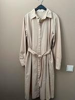 Sens Uniq - paris - jurk - mt M/L - beige - lange mouw Zgan, Maat 38/40 (M), Ophalen of Verzenden, Zo goed als nieuw, Onder de knie