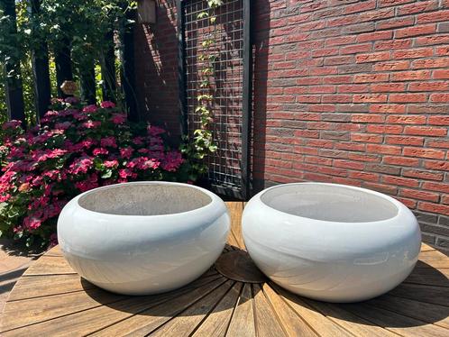 Keramische bloempot schaal xl wit 2 stuks, Tuin en Terras, Bloempotten, Gebruikt, Aardewerk, Binnen, Minder dan 40 cm, 40 cm of meer