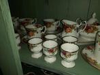 Royal Albert Old Country Roses. Eierdopjes, kop en schotel, Ophalen of Verzenden