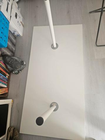 IKEA Lagkapten Bureau Blad met 2 Poten beschikbaar voor biedingen