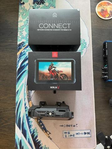 Atomos Ninja V + ATOMOS CONNECT + CAGE + 2 x voeding + lader beschikbaar voor biedingen