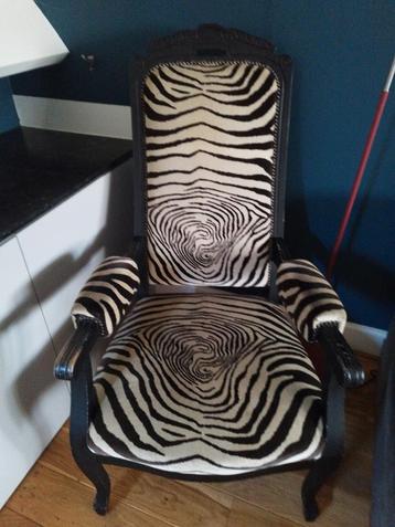 Zebra fauteul beschikbaar voor biedingen