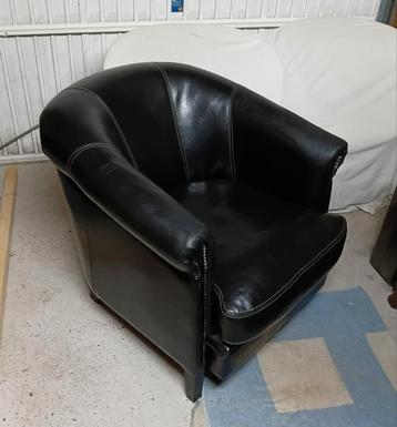 Chesterfield Clubfauteuil beschikbaar voor biedingen