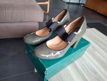 Cole Haan pumps 37,5 met Nike air groen Paul-green pump beschikbaar voor biedingen