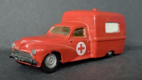 Peugeot 203 ambulance 1:43 mini vehicule Incendies Pol, Hobby en Vrije tijd, Modelauto's | 1:43, Zo goed als nieuw, Ophalen of Verzenden