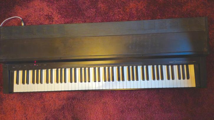 Yamaha Clavinova CLP-300 - Gebruikt, Muziek en Instrumenten, Keyboards, Gebruikt, Yamaha, Ophalen