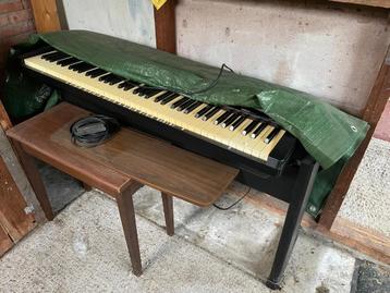 oude Yamaha synthesizer piano beschikbaar voor biedingen