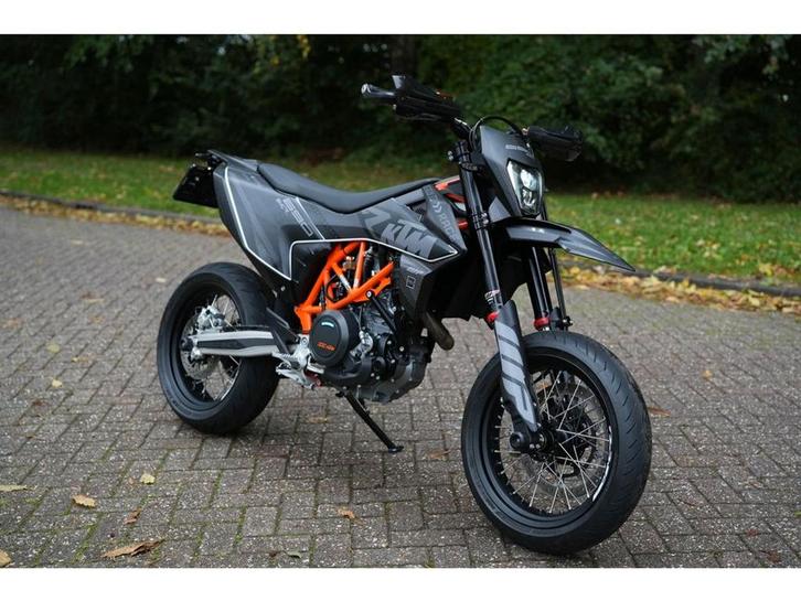 KTM 690 SMC R ABS | Custom Graphics ! (bj 2019), Motoren, Motoren | KTM, Bedrijf, Overig