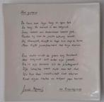 Gerrit Komrij, Het geheim. Gedicht op wandbord.  27.cm., Ophalen