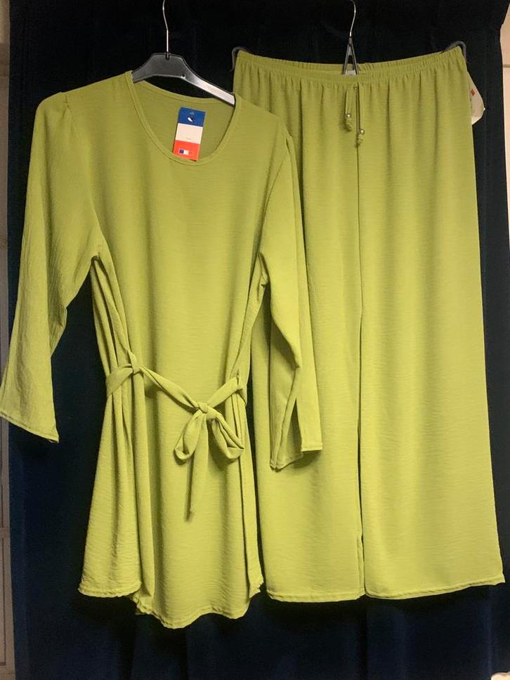 2 delige set, diverse kleuren., Kleding | Dames, Grote Maten, Nieuw, Overige typen, Overige kleuren, Ophalen of Verzenden