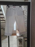 Te koop witte driekwart damesbroek, merk Lee, maat 38, Maat 38/40 (M), Wit, Ophalen of Verzenden, Zo goed als nieuw
