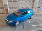 OPEL ASTRA GTC  WELLY 1:18, Hobby en Vrije tijd, Modelauto's | 1:18, Ophalen of Verzenden, Zo goed als nieuw, Auto, Welly