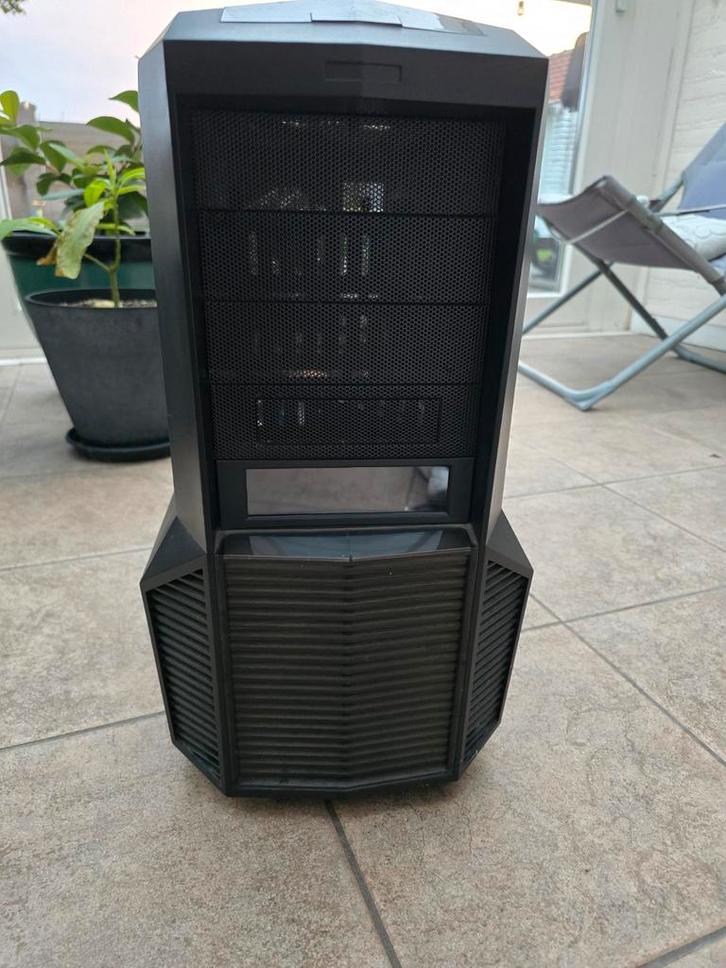 Zalman Z11 Plus Info screen Gaming Mid Tower + PSU, Computers en Software, Computerbehuizingen, Gebruikt, Ophalen of Verzenden
